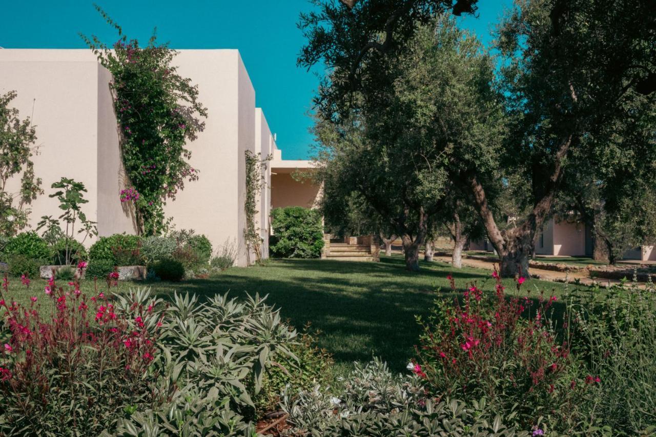 Masseria Le Fabriche Maruggio Esterno foto